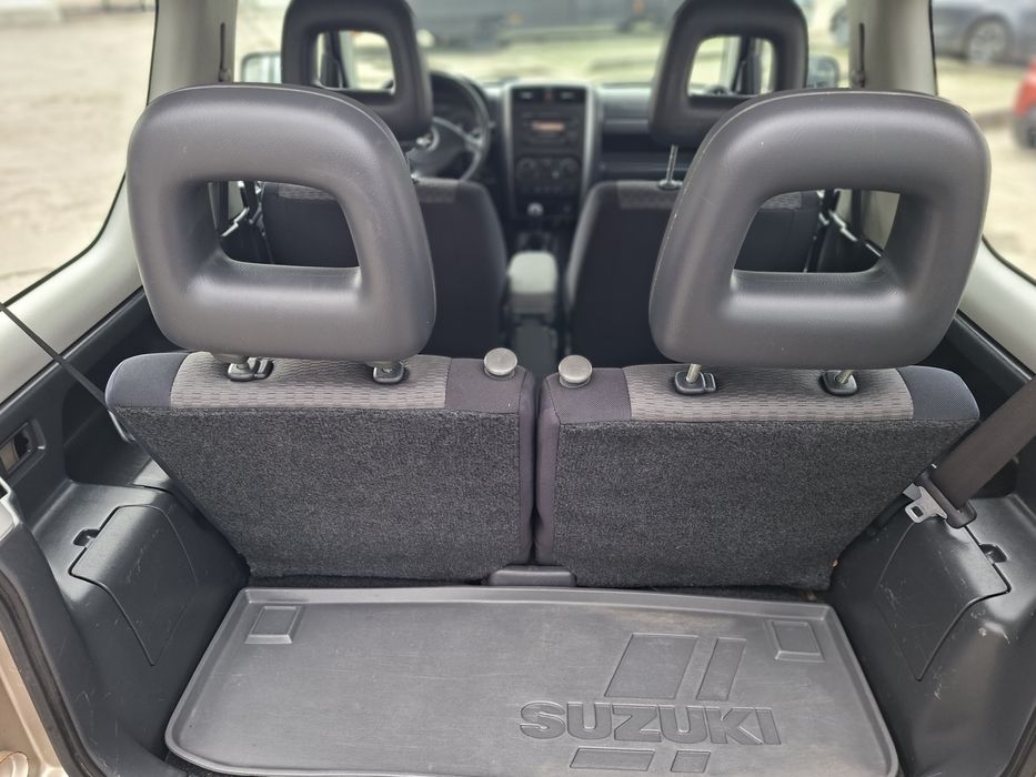 Vând Suzuki jimny 1.3 Benzină 4x4
