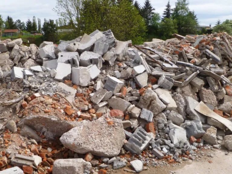 Transport Moloz ,Demolam ,Debarasam Moloz ! Preturi Avantajoase !!