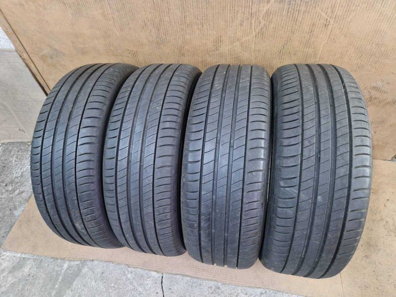 4 Michelin R18 215/55
летни гуми
DOT2318