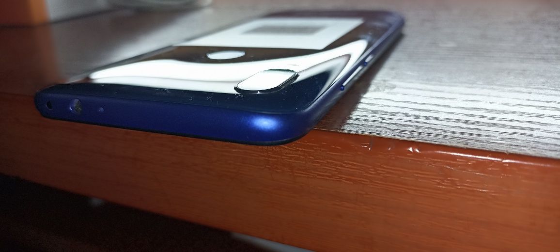Redmi 7 телефон сотилади.