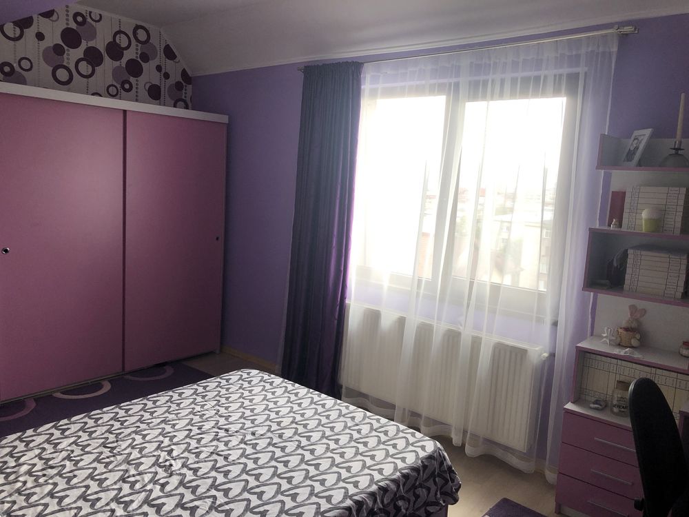 Apartament 4 camere(living si 3 dormitoare)