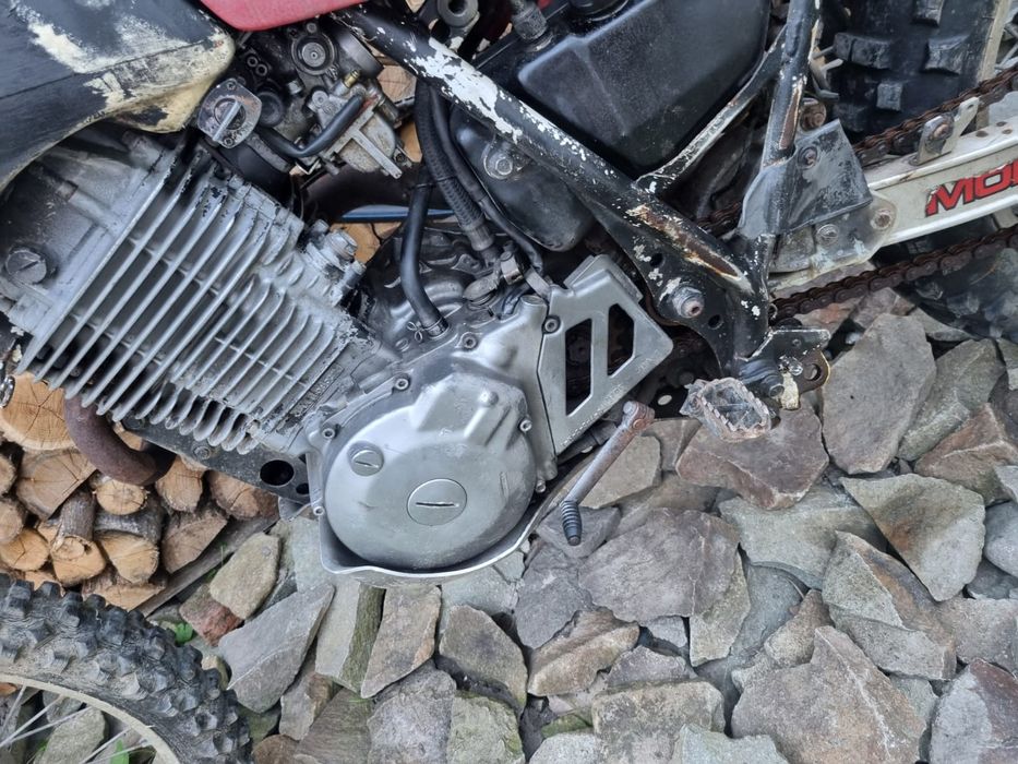 Cross Yamaha XT 600