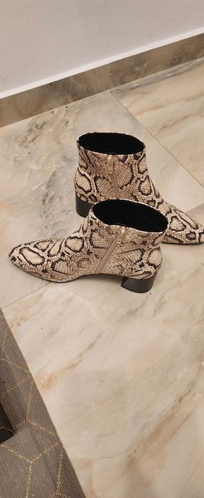 Ghete animal print, Mango