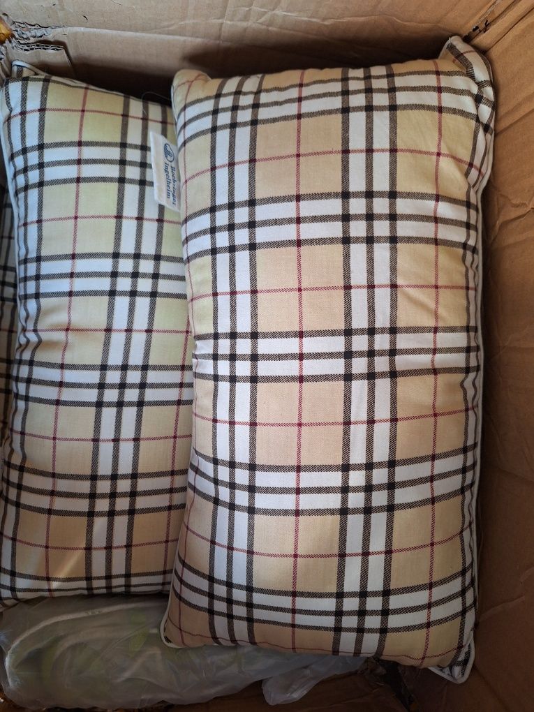 Продаю декоративные подушки Burberry 6шт, разм 23×43см в отл.состоянии