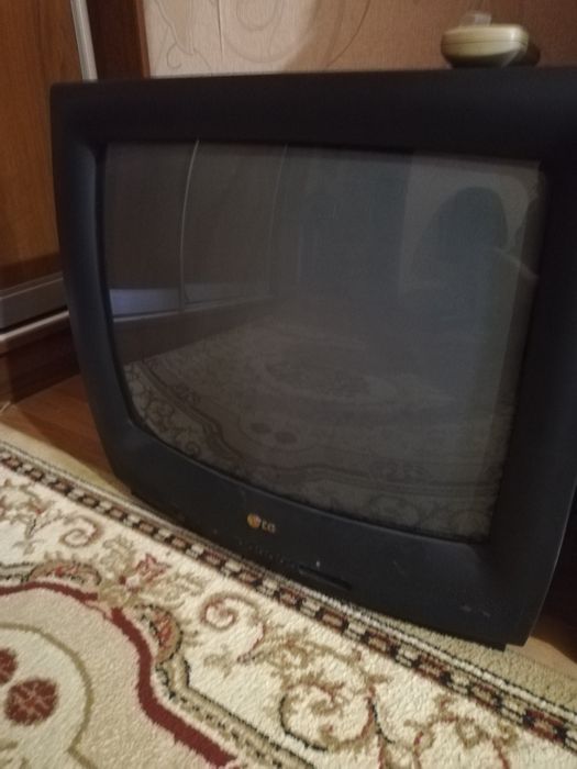 Телевизор б/у LG
