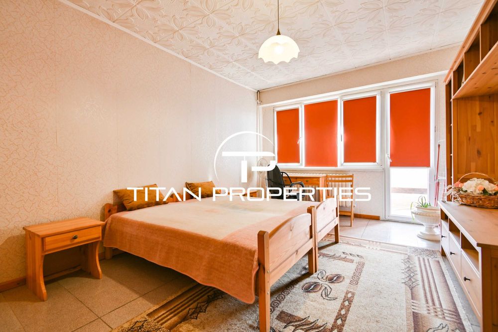 Дава се под наем Тристаен апартамент в София, Света Троица - 110 кв.м за 663 € - Снимка #10