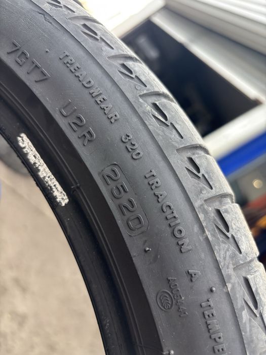 Bridgestone 225/40 18 дот20