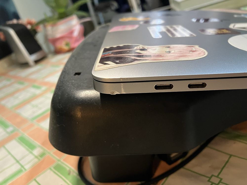 MacBook Pro M1 8/512