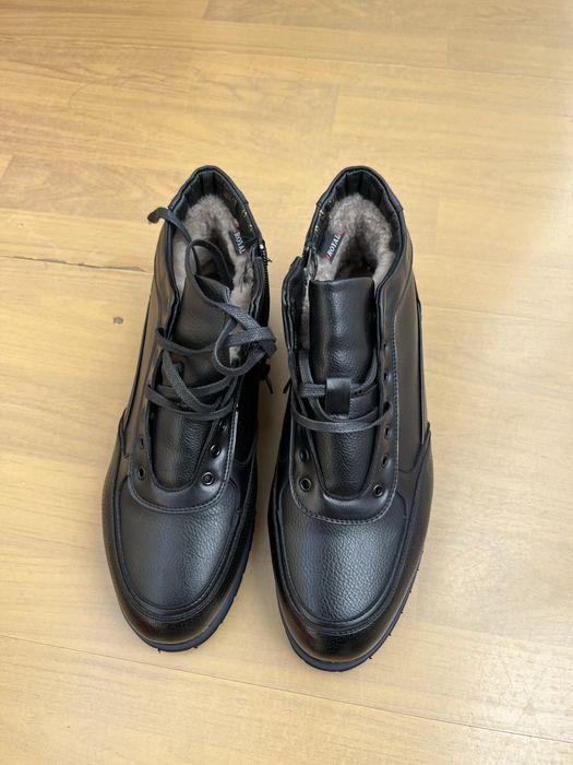 Продам мужскую обувь