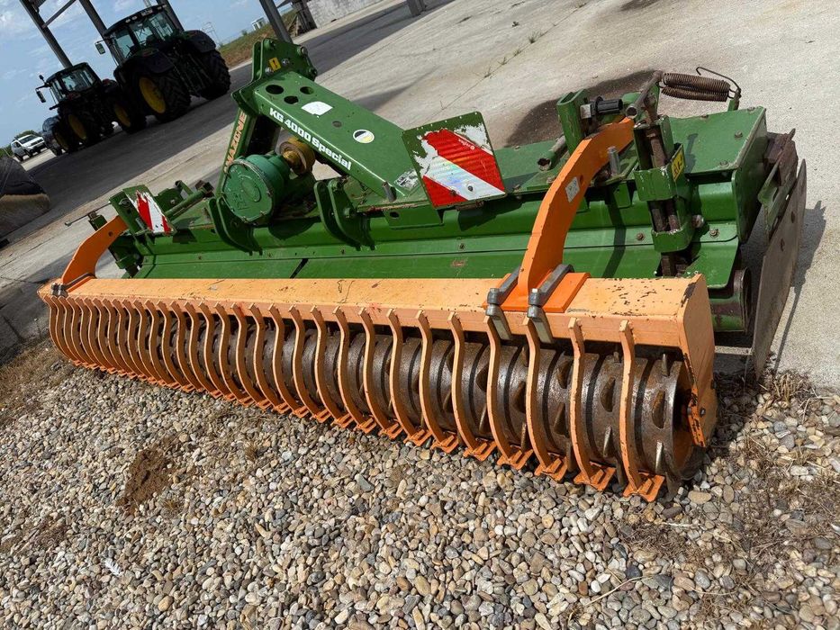 Grapa rotativa/ freza Amazone