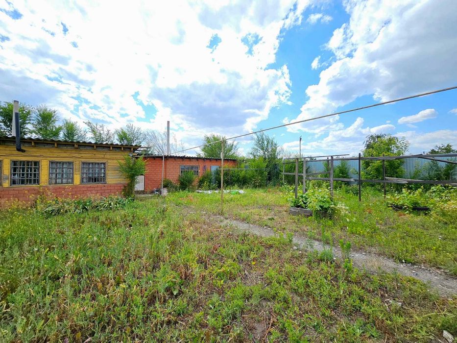 продается дом Тепличная