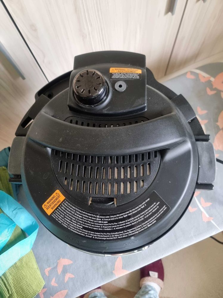 Instant Pot PRO PLUS