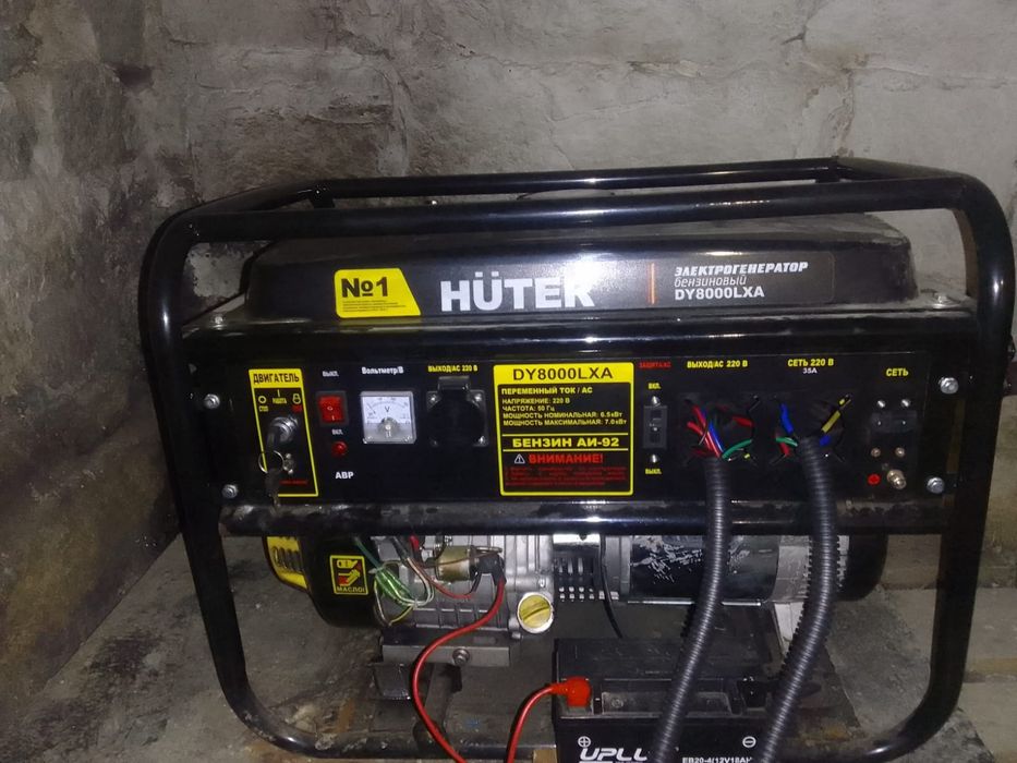 Электростанция бензиновая Hüter DY8000LXA