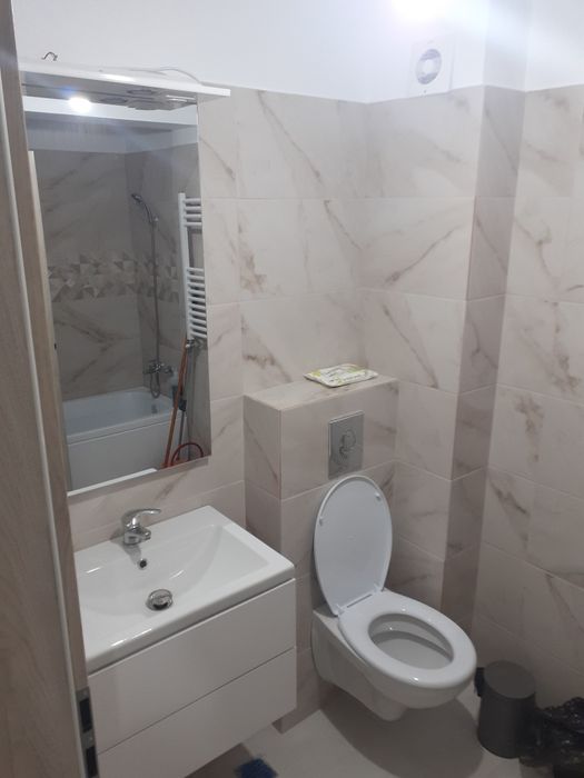 Închiriez apartament 2 camere