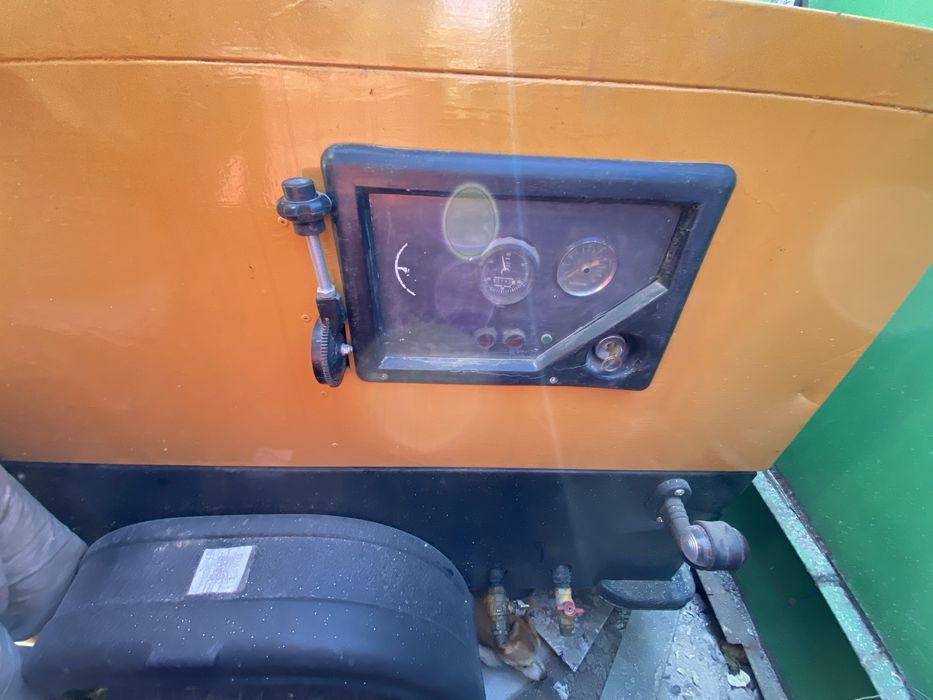 Продам дизельный винтовой компрессор