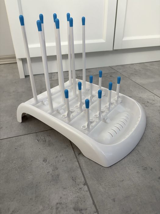 Suport pentru uscarea biberoanelor si acceoriilor