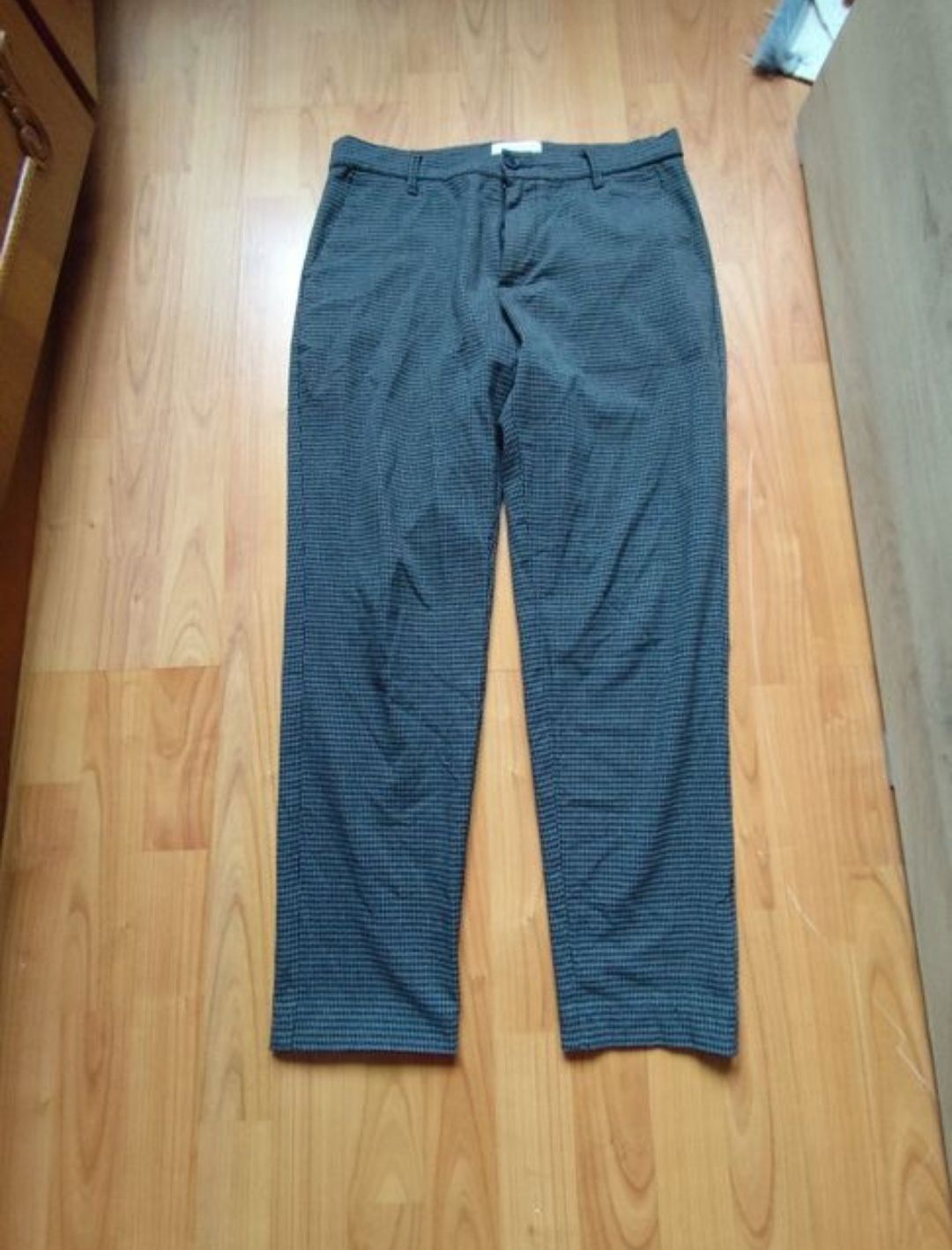 Bershka pantaloni dama M