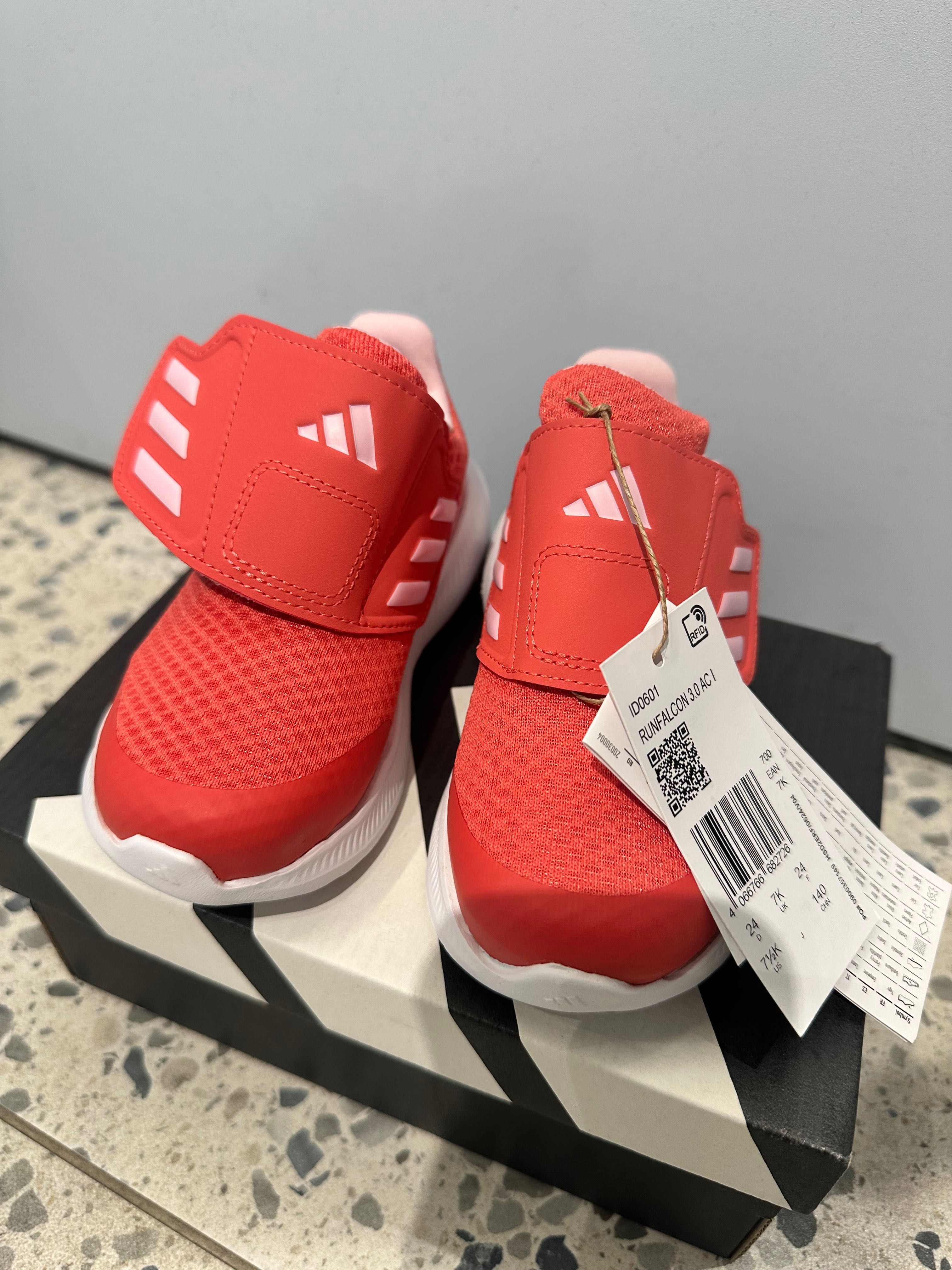 Детски маратонки Adidas НОВИ