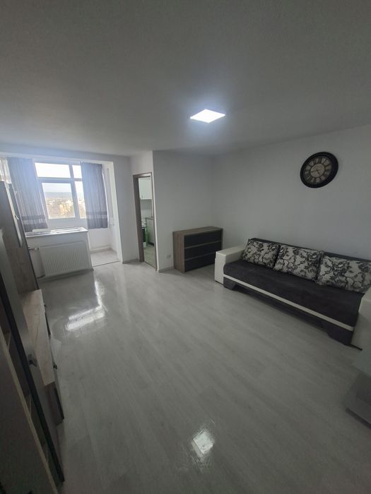 Proprietar: Garsonieră Renovată Modern (Craiovei), Boxă pe Etaj, Parc