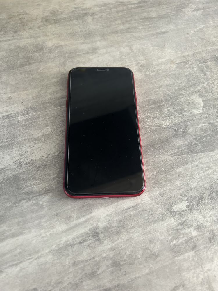 IPhone XR без забележки
