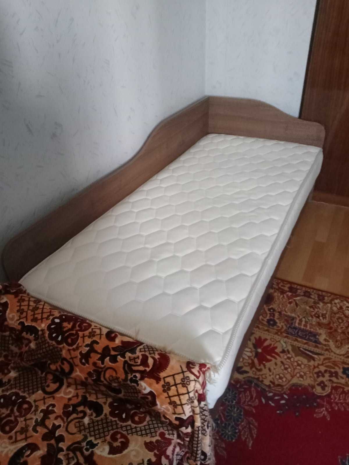 Единично легло 82/190 цвят орех