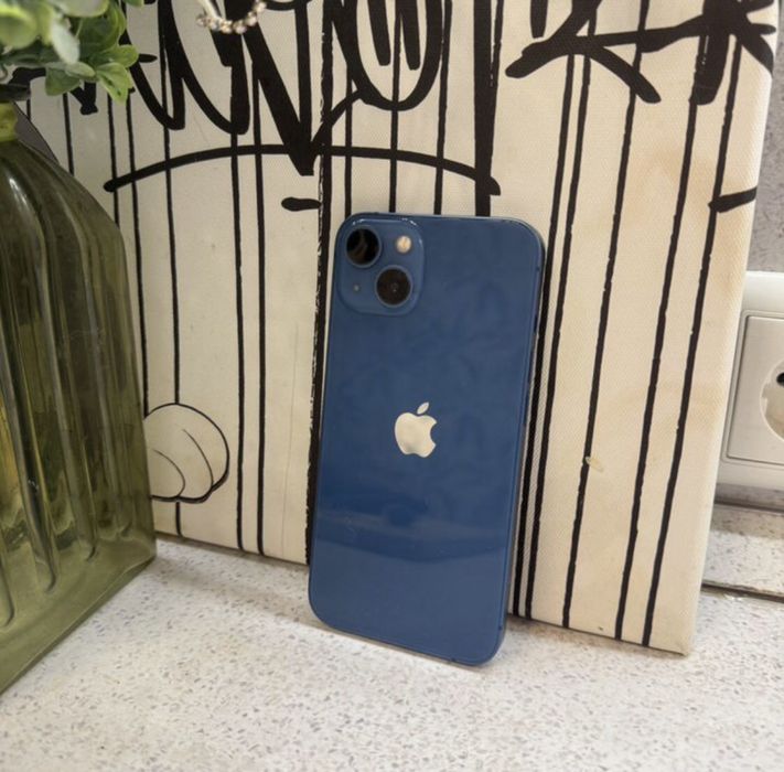 Iphone 13  память 128 гигов