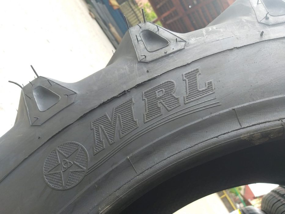 9.5-24 Anvelope noi pentru tractor spate cauciucuri cu 8 pliuri India