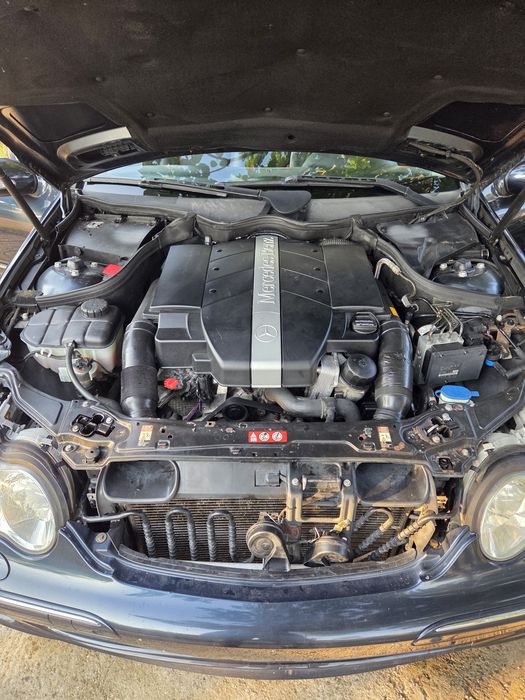 Мерцедес  с240 170 к.с.