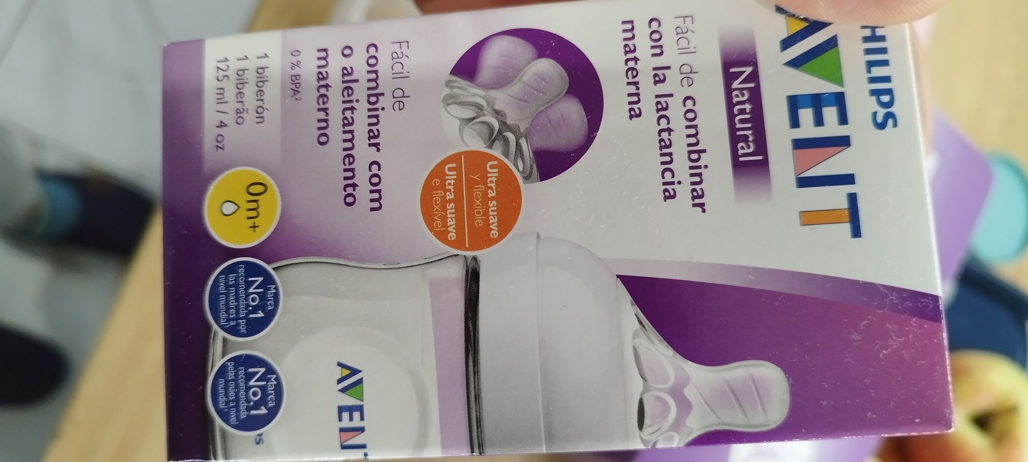 Помпа за кърма Avent + шишета