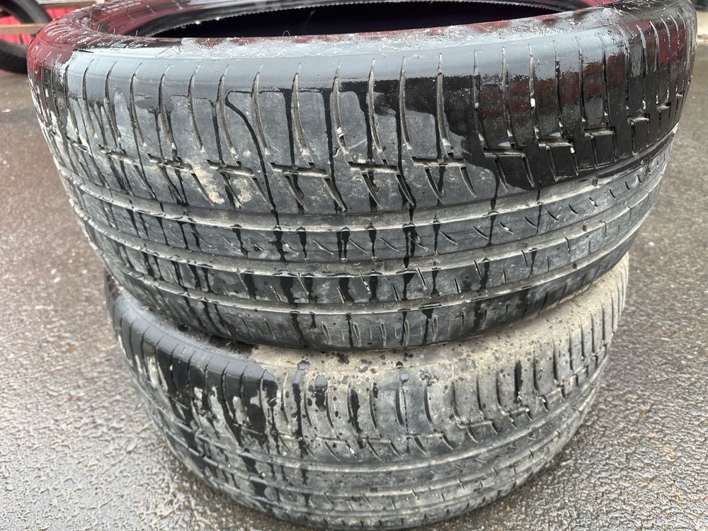 Продам 2 шины 275/40/22