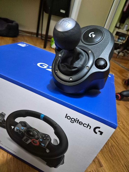 Волан,педали и скоростен лост