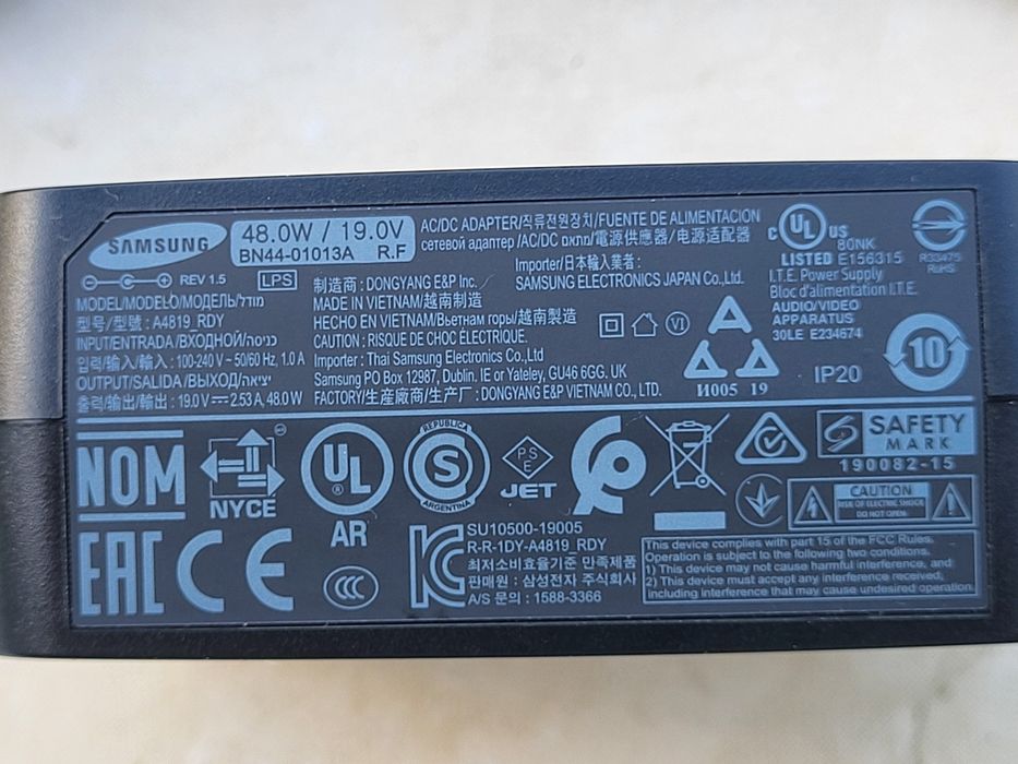 Alimentator monitor / TV Samsung 19V 2,53A 48W model A4819