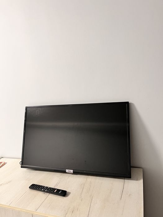 Продается Телевизор TCL, в рабочем состояние