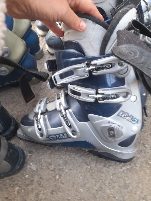 Clăpari, skiuri placi
