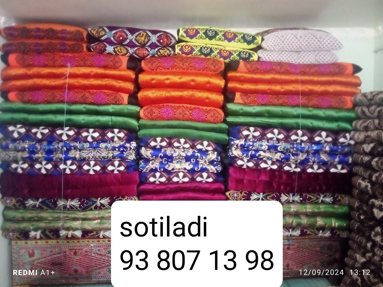 Mebel va kòrpachalar sotiladi