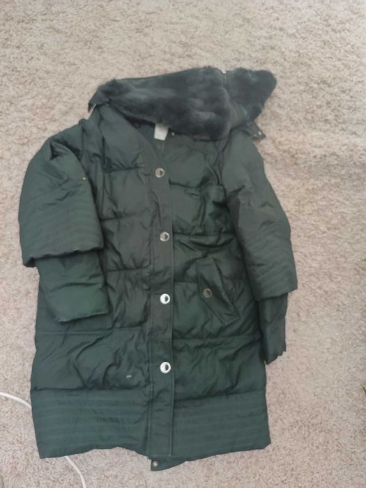 Срочно! Продается пуховик теплый, легки