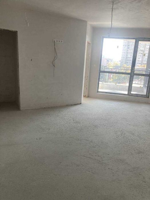 Продава се Двустаен апартамент в Пловдив, Център - 63 кв.м за 2731 €/кв.м - Снимка #1