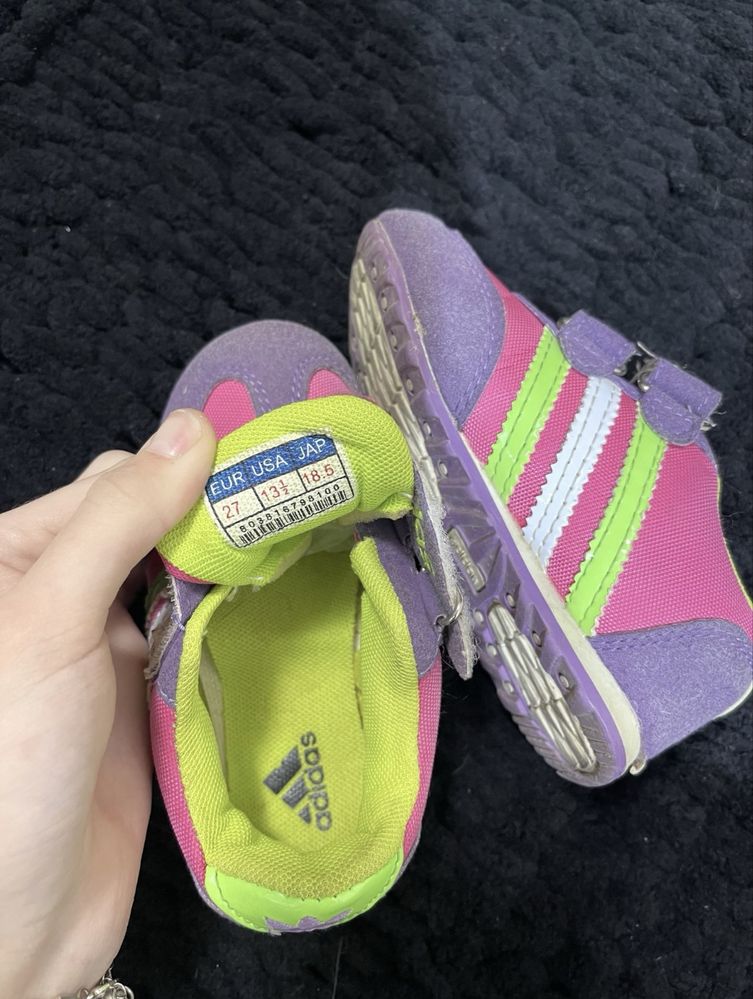 Детские кроссовки Adidas, размер 27