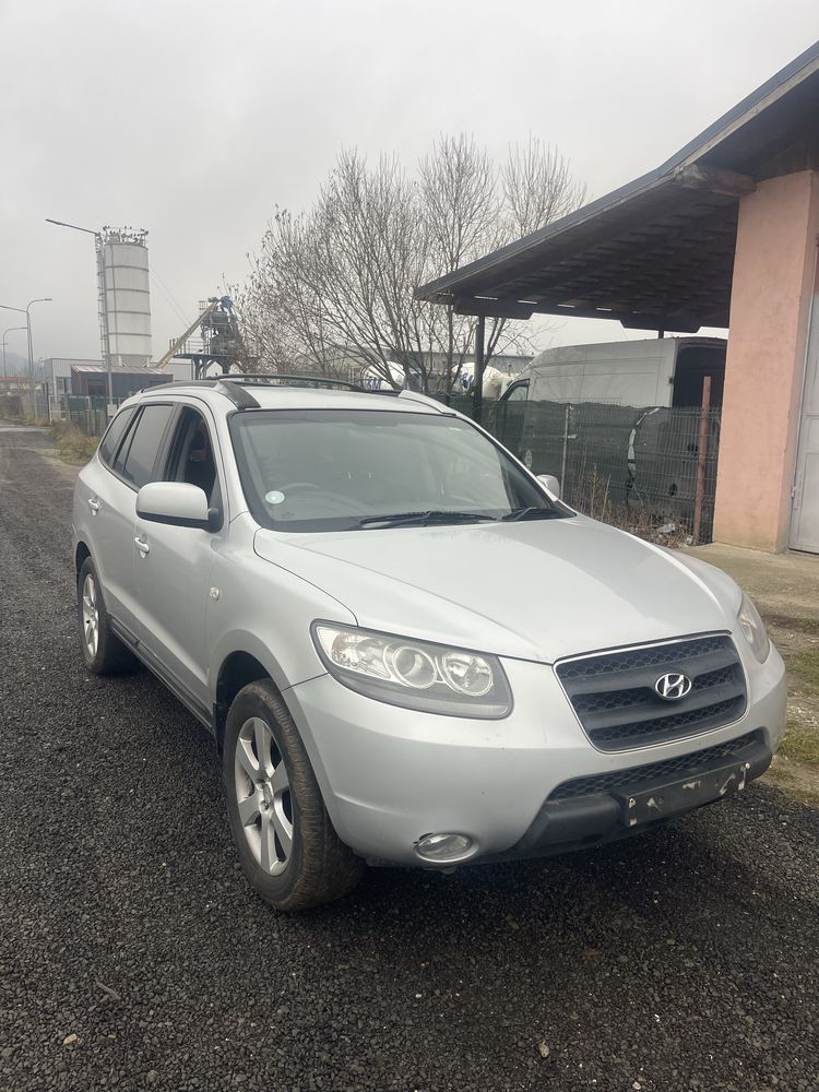 Dezmembrez hyundai santa fe 4x4 2.2 automat d4eb 2009