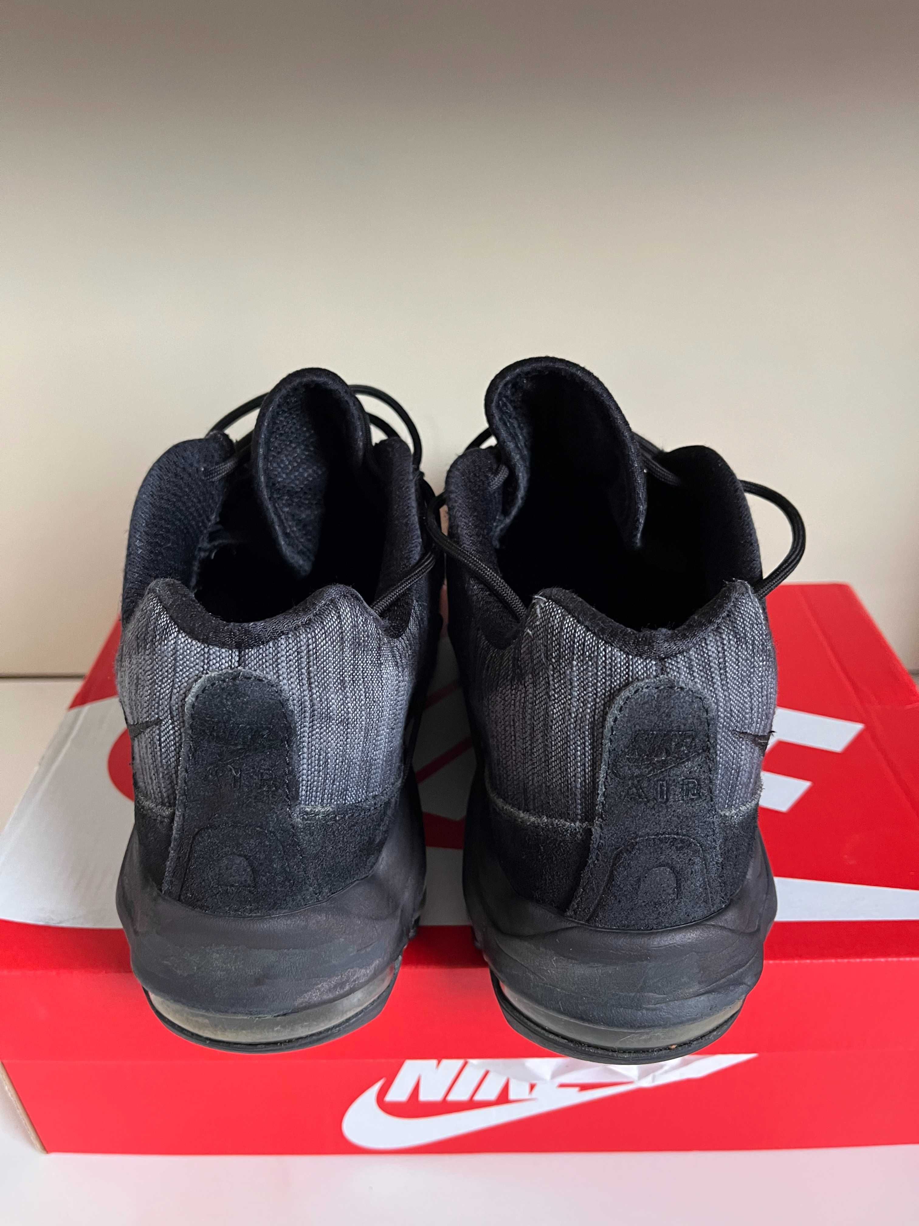 Nike Air Max 95 Ultra SE
Color: Black/Dark Grey/Black/Anthracite