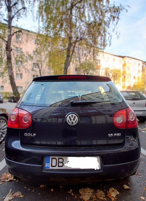 Vând autoturism Golf V–2005