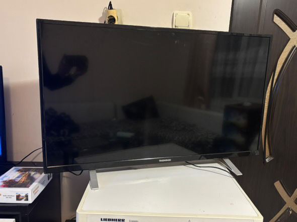 Смарт телевизор 42 инча