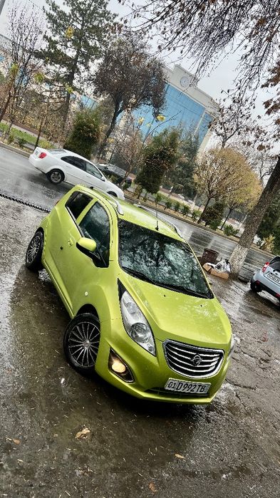 Spark AT sotiladi kraska toza ideal sastyanada