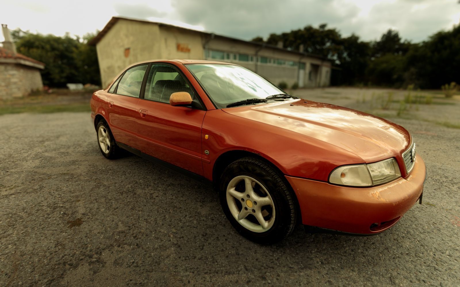 Audi A4 1.8 125к.с ADR/климатроник