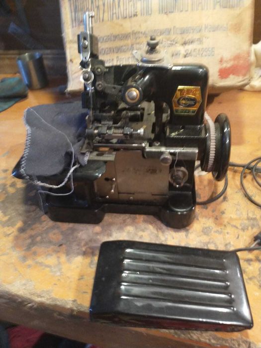 Электрическая швейная машинка Хэто