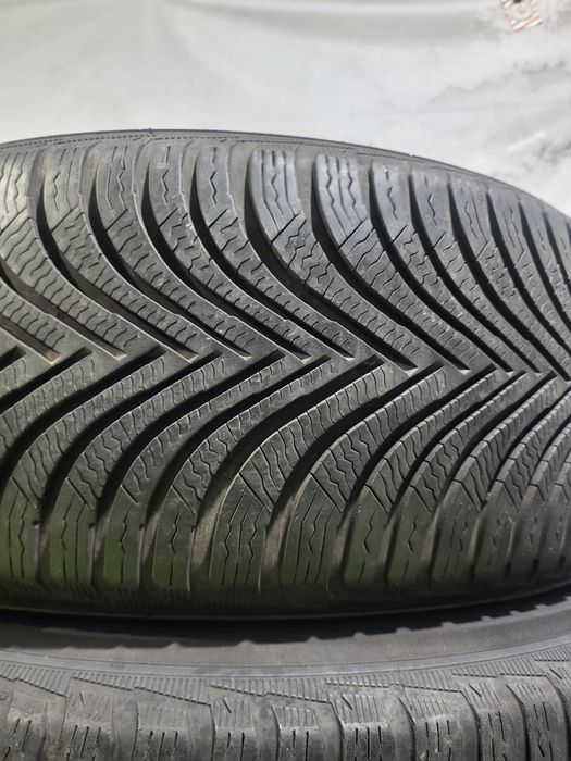 4 бр зимни 225/55/17 Michelin