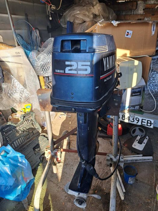 Извънбордов двигател Ямаха 25 коня