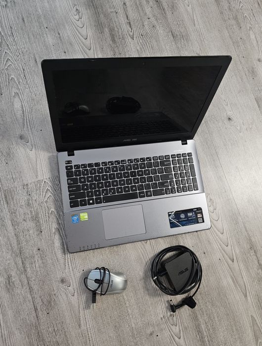 Laptop ASUS I7 - stare buna