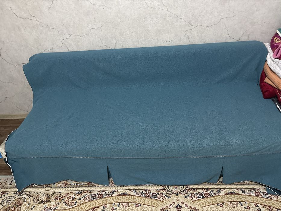 Диван в хорошем состояний