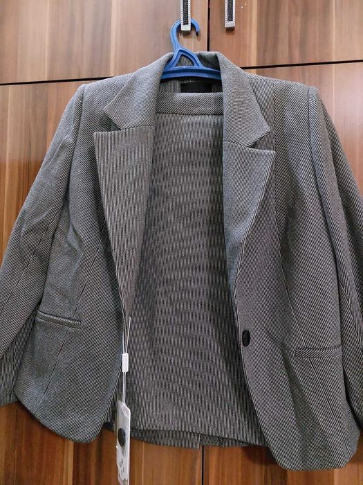 Костюм-юбка новая